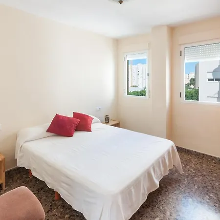Devesa Apartment *